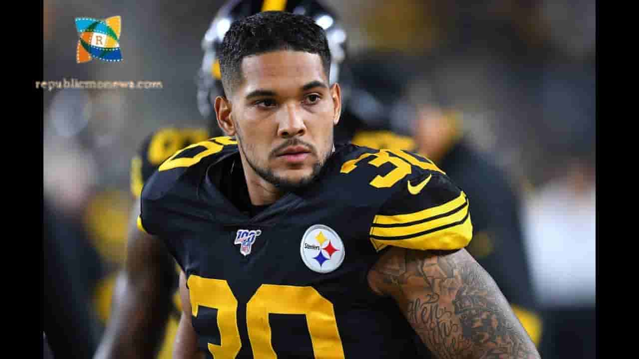 Who is James Conner Wife? Is James Conner Married?