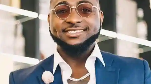 Who is Davido Girlfriend