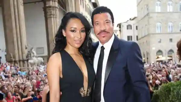 Who is Lionel Richie Wife