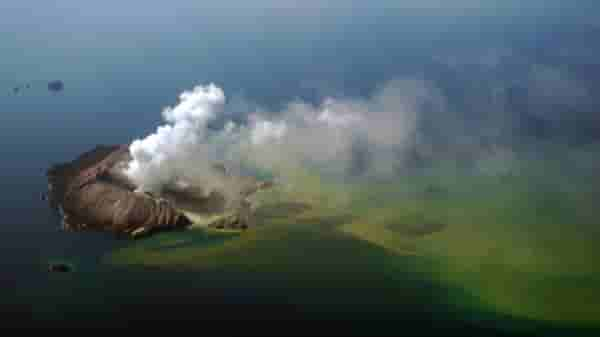 white island volcano eruption