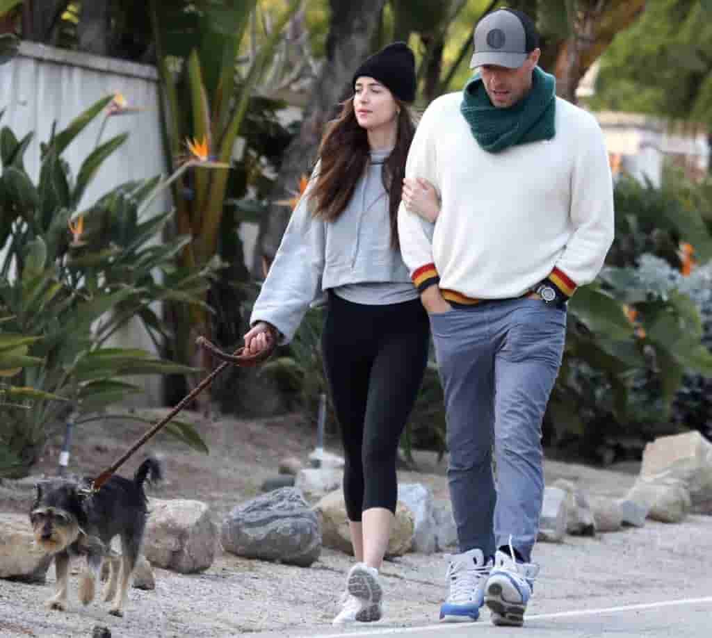 Dakota Johnson Boyfriend Chris Martin