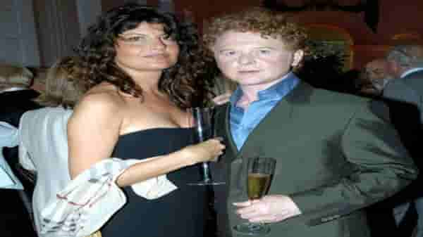 Mick Hucknall Wife