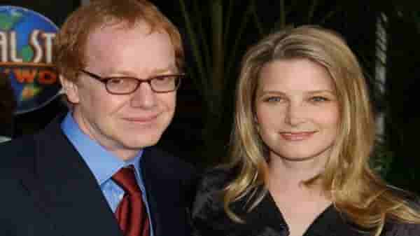 Bridget Fonda husband