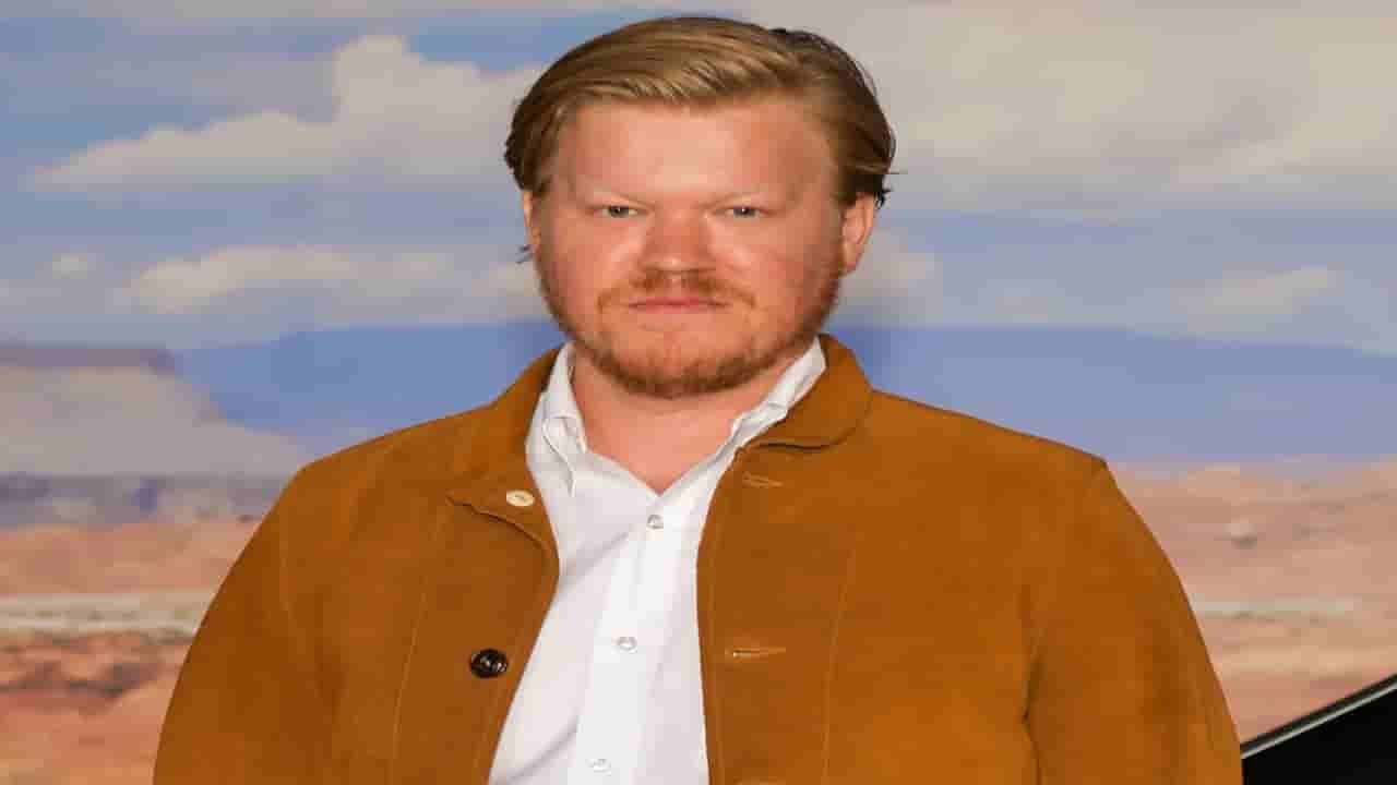 Jesse Plemons Age