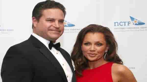 Vanessa Williams Husband Jim Skrip