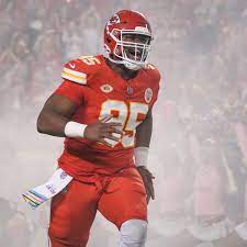 With his tenth sack, Kansas City Chiefs DT Chris Jones meets his contract incentive.