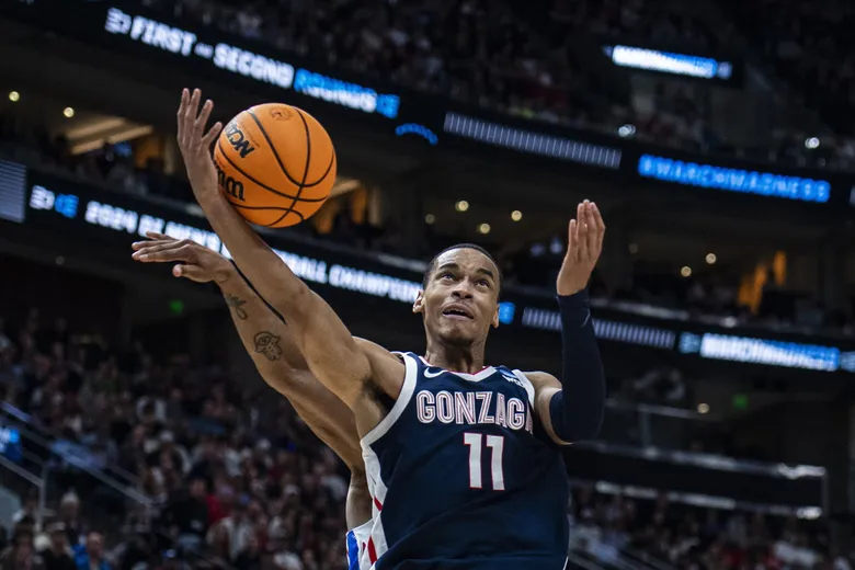 Gonzaga beat Kansas in the second half to reach ninth straight Sweet 16