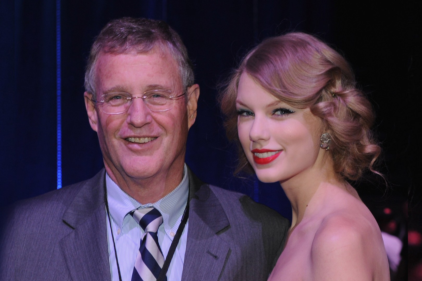 Taylor's father, Scott Kingsley