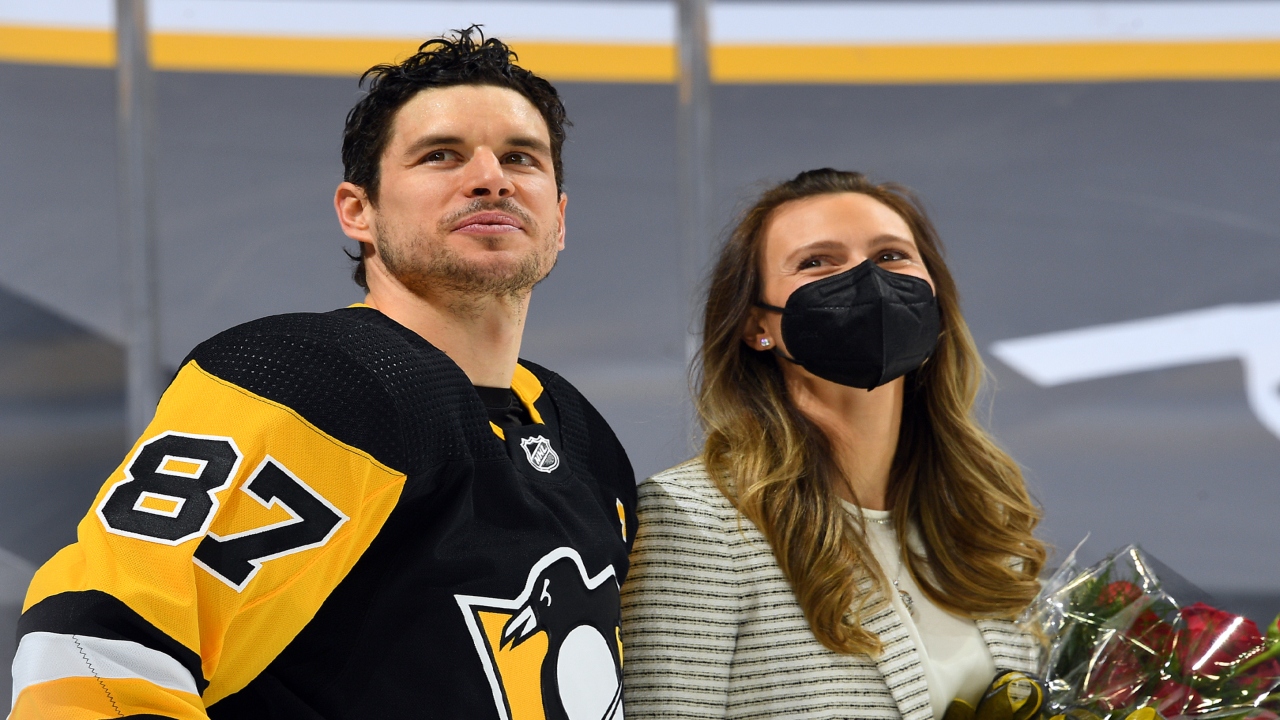 Sidney Crosby Girlfriend